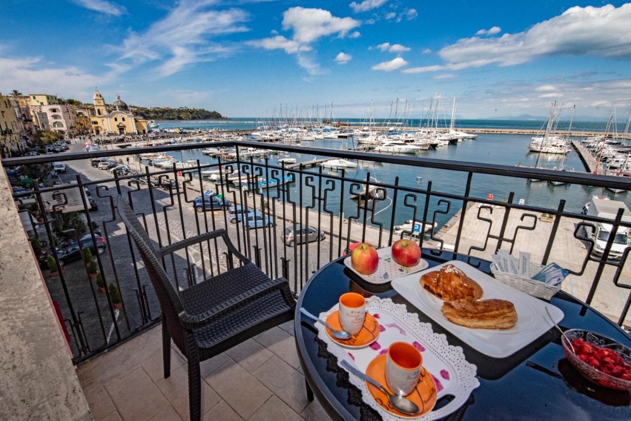 L'Isola Del Postino Rooms Procida Exterior photo